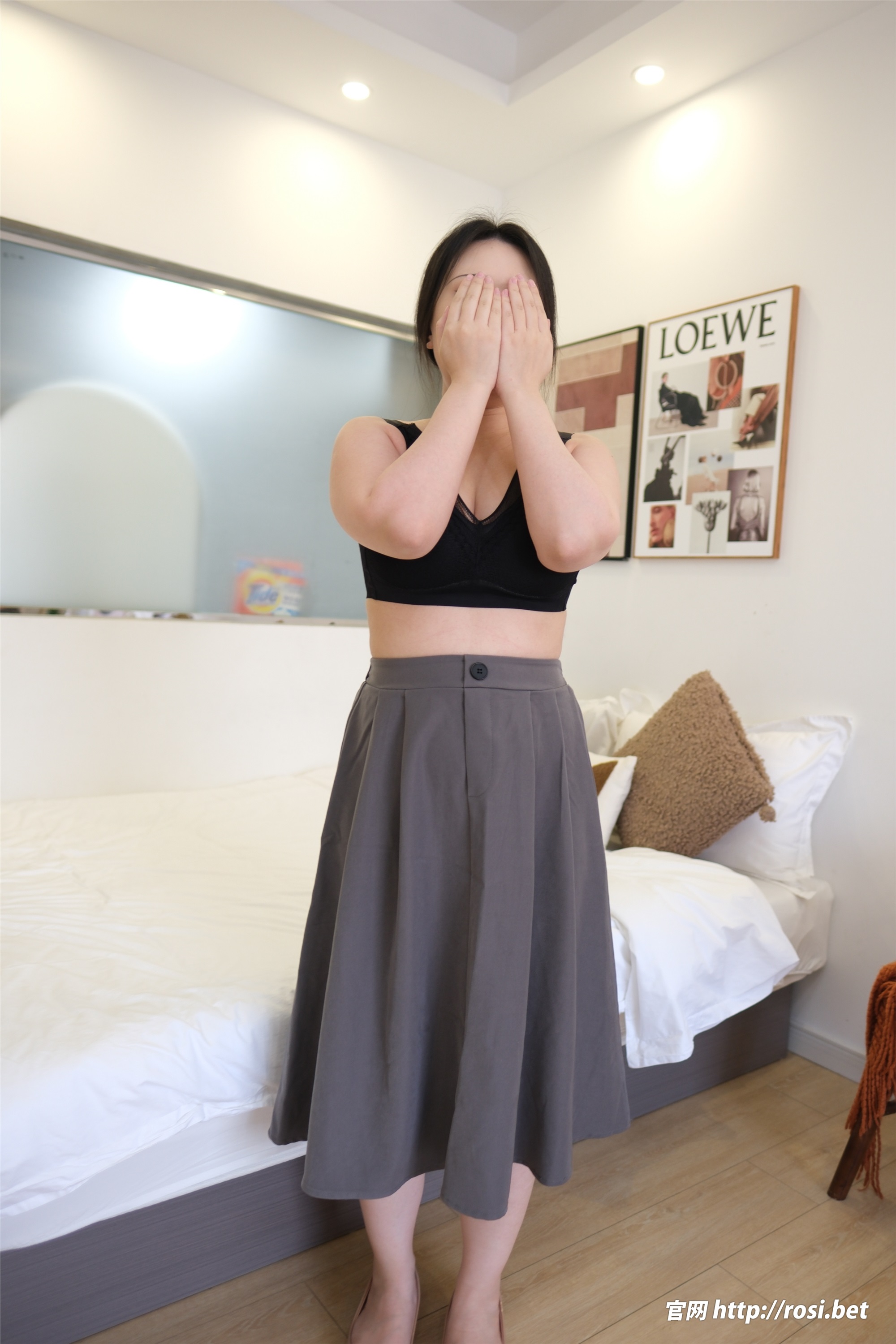 ROSI写真 2025.08.04 NO.4991